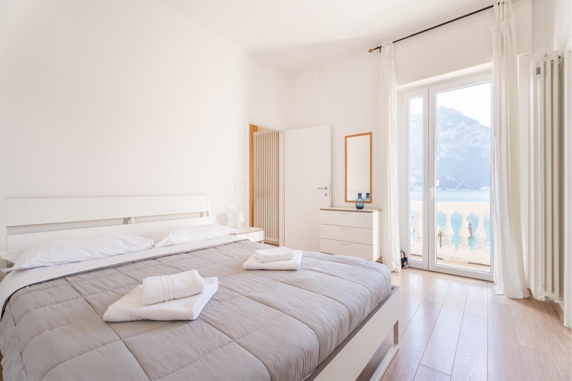 Lake Sensation - Garda Lake View Torbole Sul Garda Buitenkant foto